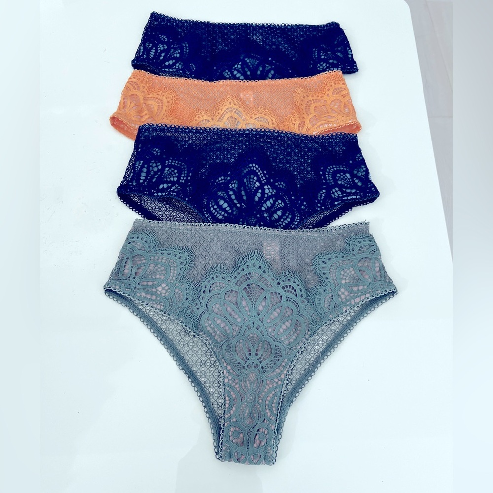 Victoria's Secret Lot of 4 Cheeky Sexy panties size XS